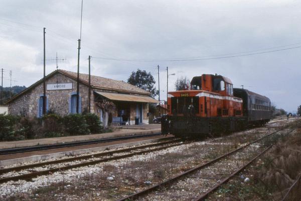 Mitsubishi_9405